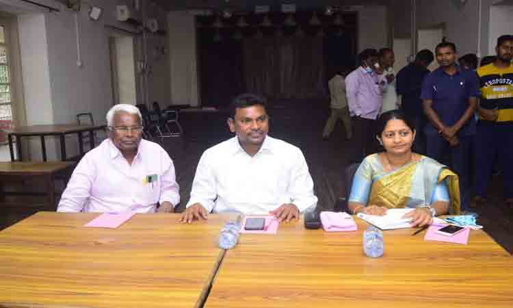 ఉద్యమకారులే.. పార్టీకి ఆస్తిపాస్తులు