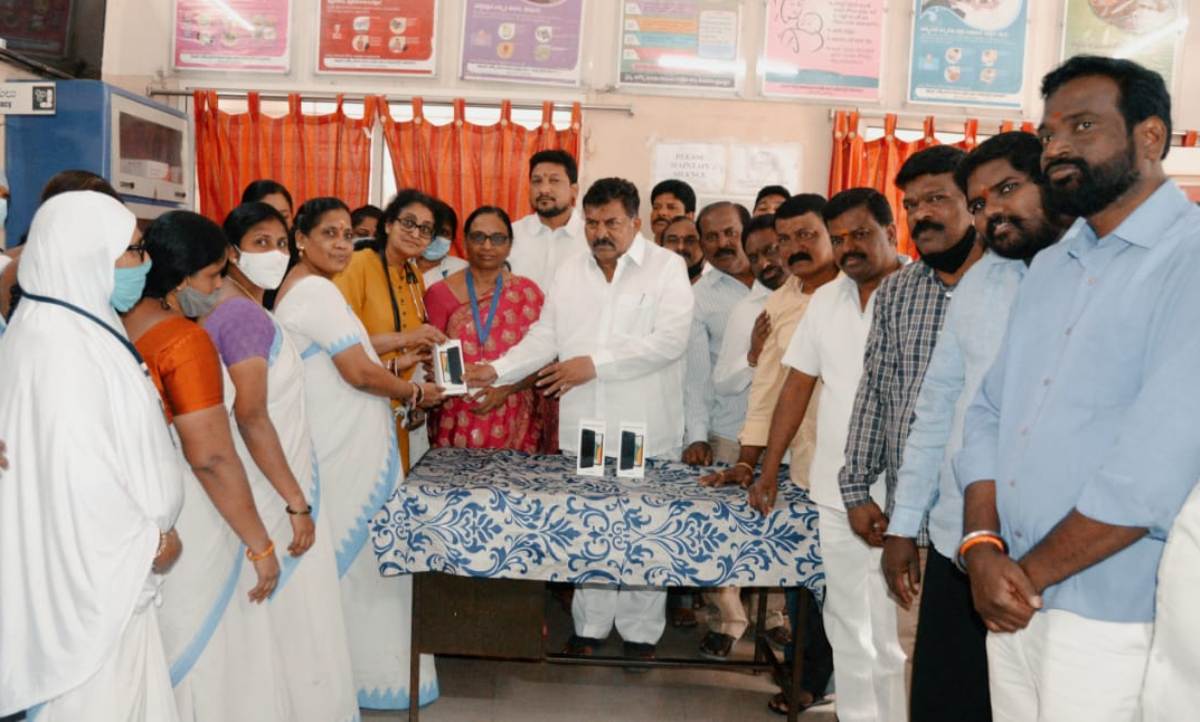 Asha workers | కరోనా నియంత్రణలో ఆశా వర్కర్‌ల సేవలు మరువలేనివి : ముషీరాబాద్‌ ఎమ్మెల్యే ముఠా గోపాల్‌…