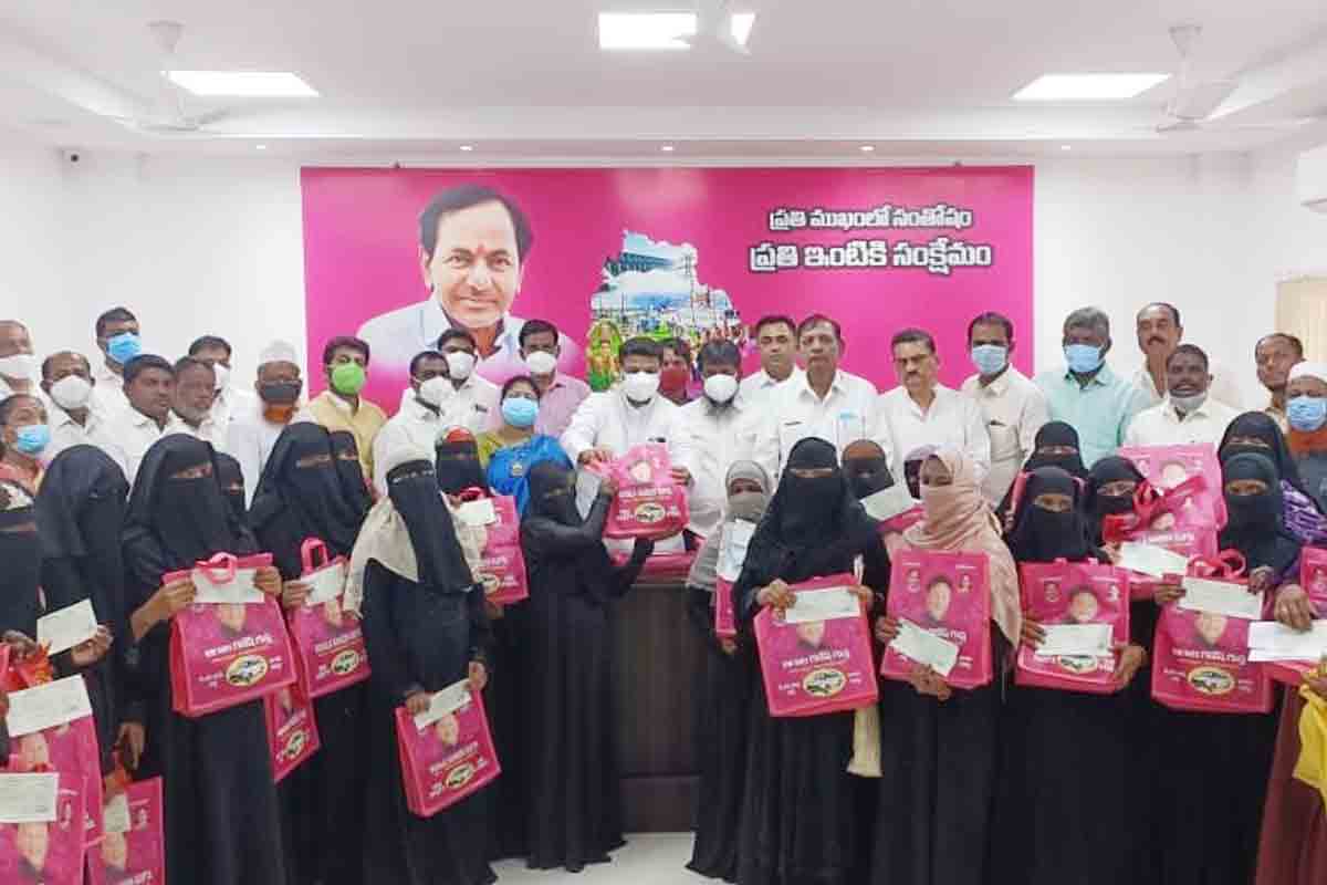 నగరంలో అర్బన్‌ ఎమ్మెల్యే పర్యటన