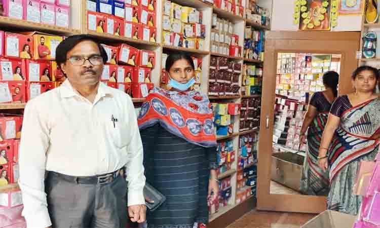 లక్ష్యానికి మించి రుణాలు