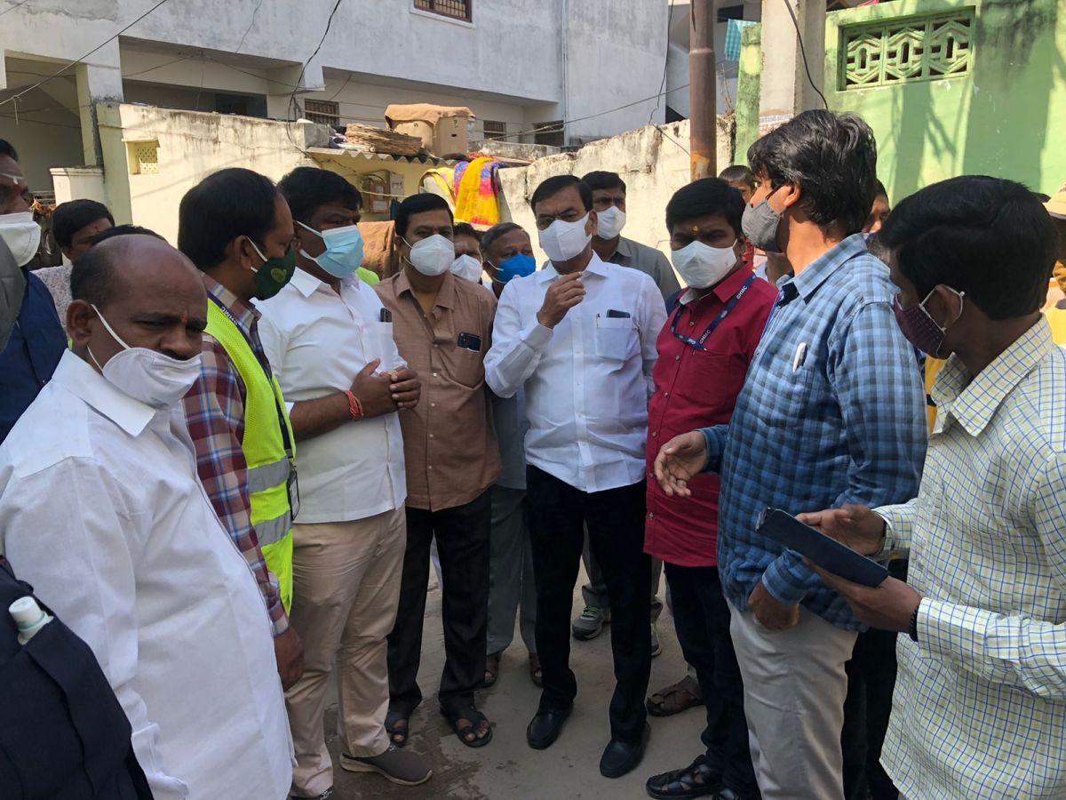 Solve problems | సమస్యల పరిష్కారానికి  సత్వర చర్యలు : ఎమ్మెల్యే కాలేరు వెంకటేశ్‌