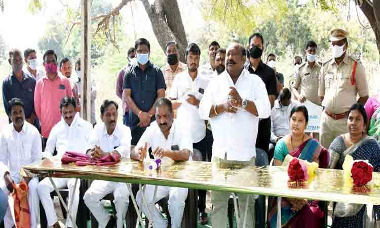 ఆలయాల అభివృద్ధికి సర్కారు కృషి