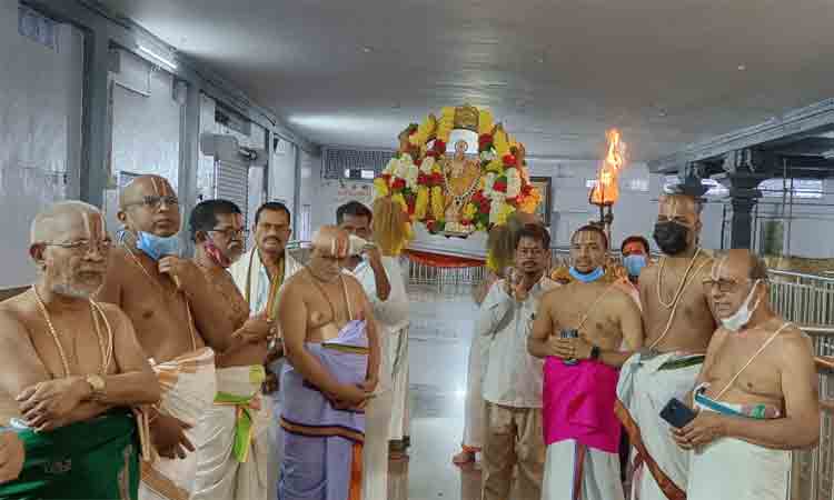 శ్రీ లక్ష్మీనరసింహ స్వామి ఆలయ వైభవంగా అధ్యయనోత్సవాలు