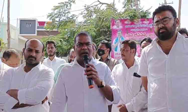 ఎంపీ అర్వింద్‌ ఒళ్లు దగ్గర పెట్టుకో..!