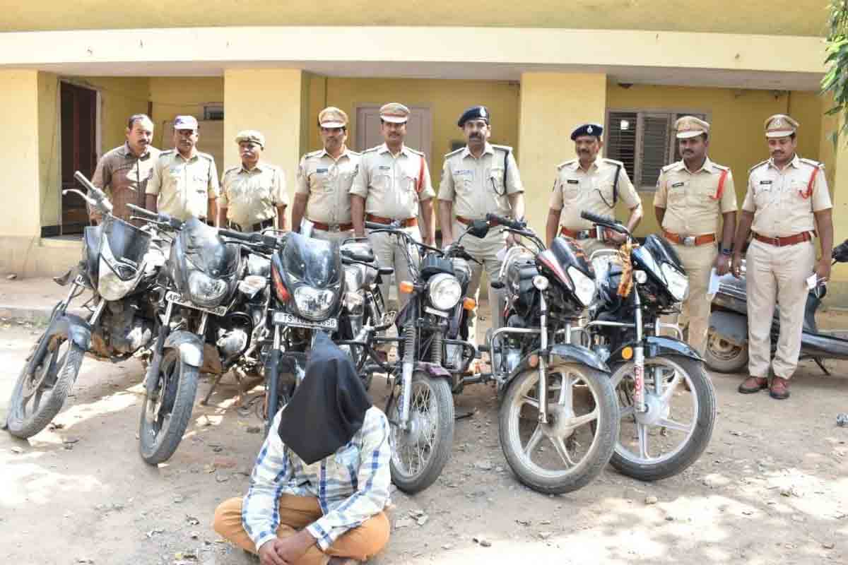 షికారు కోసం.. బైకుల చోరీ..!