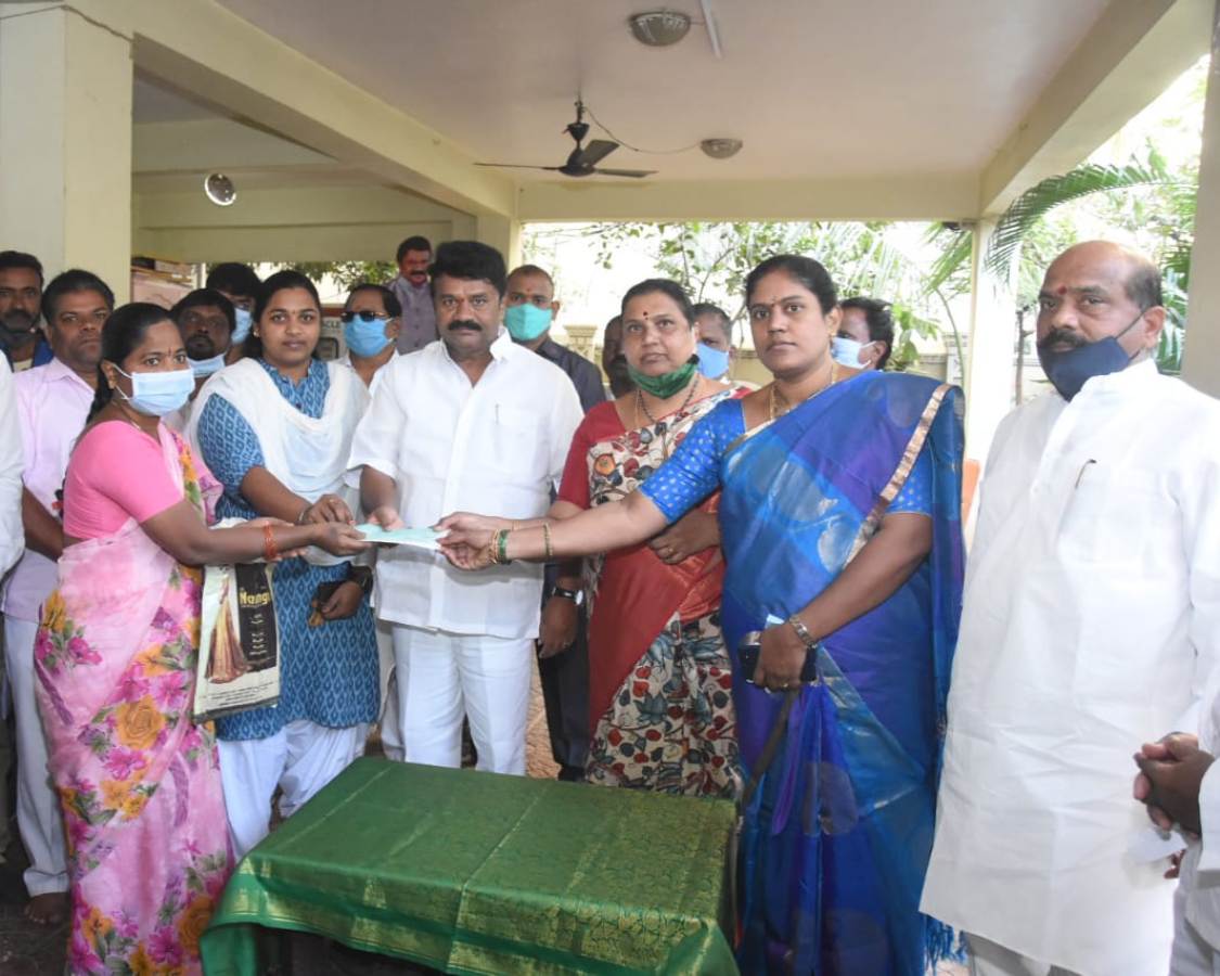 Welfare programs | సంక్షేమ కార్యక్రమాల‌ అమలులో తెలంగాణ  రోల్‌ మోడల్‌ : మంత్రి తలసాని శ్రీనివాస‌యాద‌వ్‌