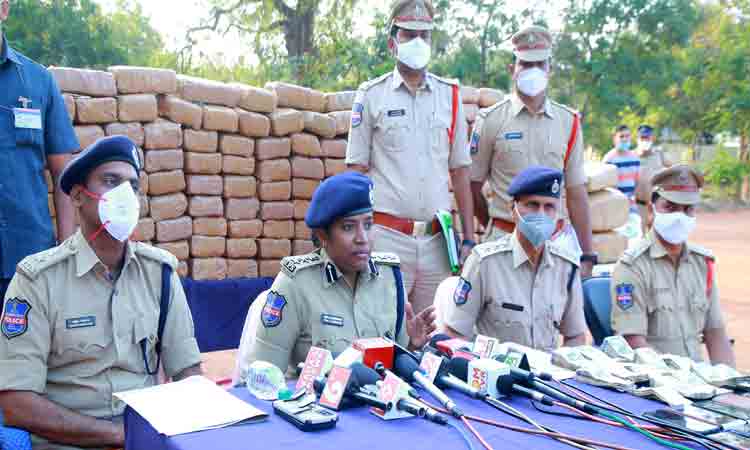 గంజాయి ముఠా అరెస్టు