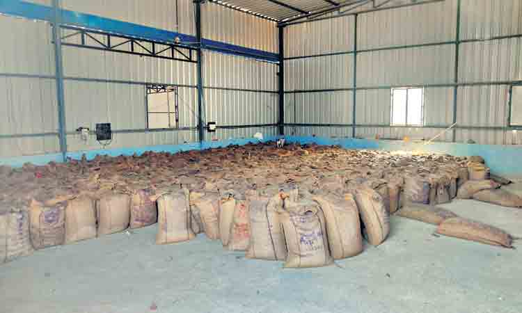 రూ.8కి కొని..18కి విక్రయం..