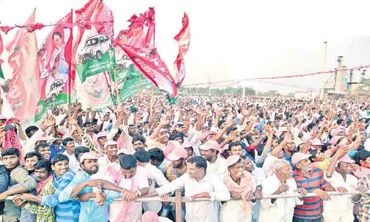 ఎమ్మెల్యే జీవన్‌రెడ్డి  సారథ్యంలో భారీగా చేరికలు