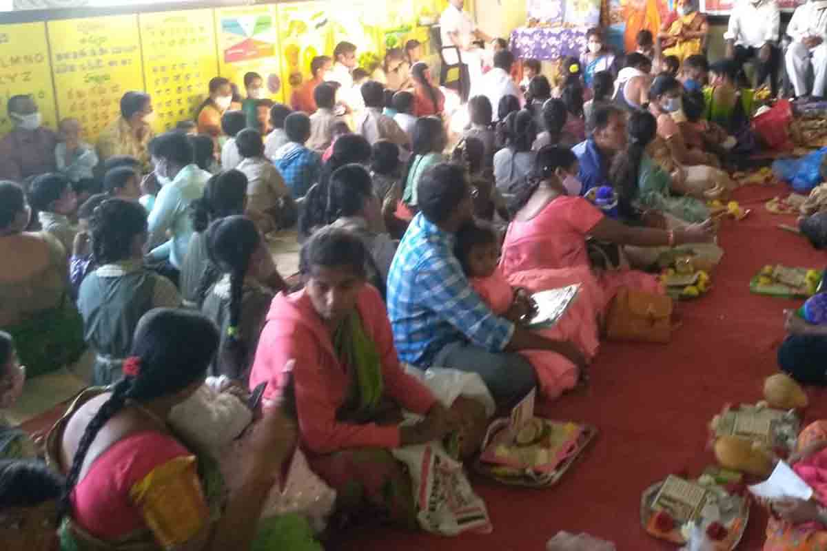 సరస్వతీ నమస్తుభ్యం