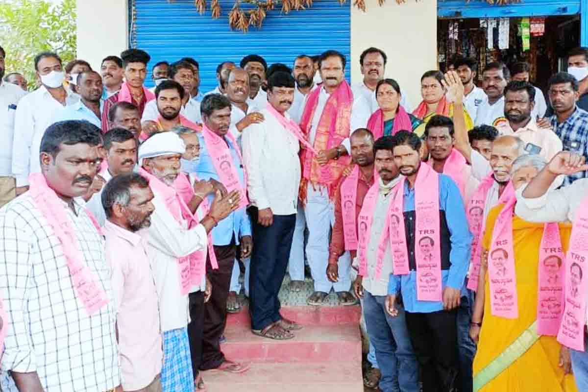 అభివృద్ధిని చూసి చేరికలు