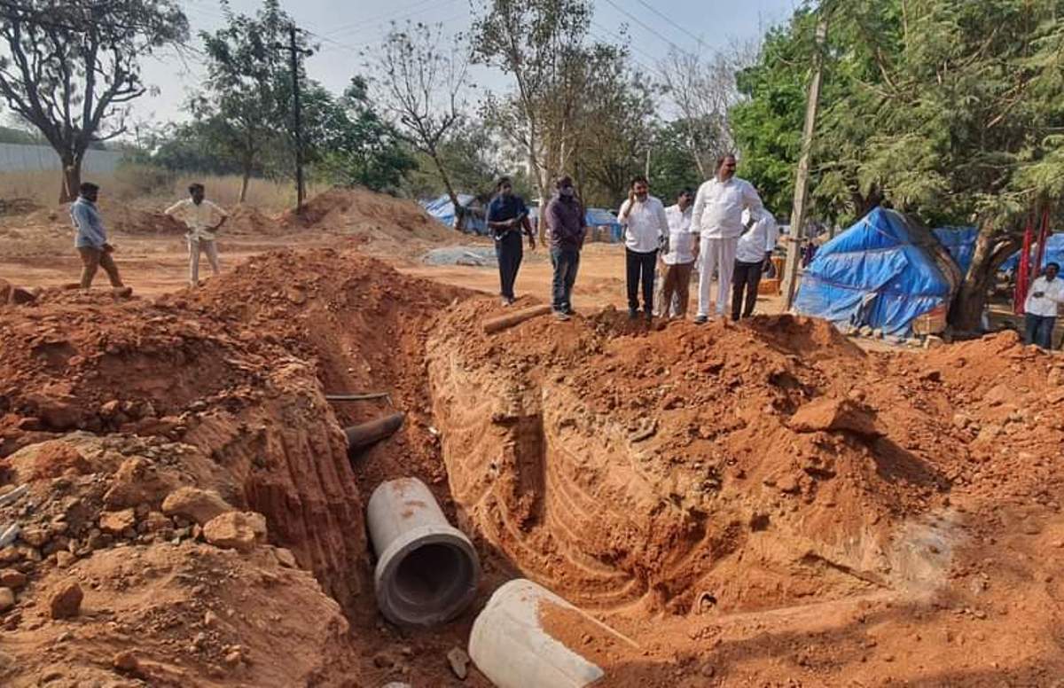 Development works | నల్లగండ్లలో అభివృద్ధి పనులను పరిశీలించిన విప్‌ అరెకపూడి గాంధీ