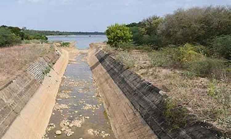 ఏపీలో నిర్మిస్తున్న రిజర్వాయర్లను నిలిపివేయాలని ఎన్జీటీ ఆదేశం..