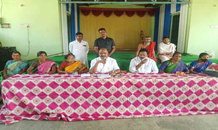 కొమ్మాల జాతరను విజయవంతం చేయాలి