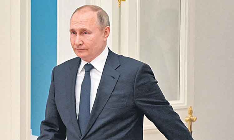 అధికారాన్ని లాక్కోండి