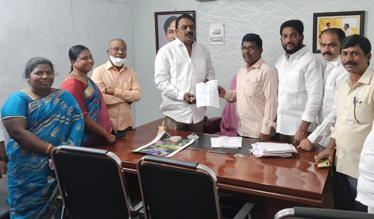 Cmrf | పేదలకు ఆసరాగా సీఎం రిలీఫ్‌ఫండ్‌ : ఎమ్మెల్యే ప్రకాష్‌గౌడ్‌