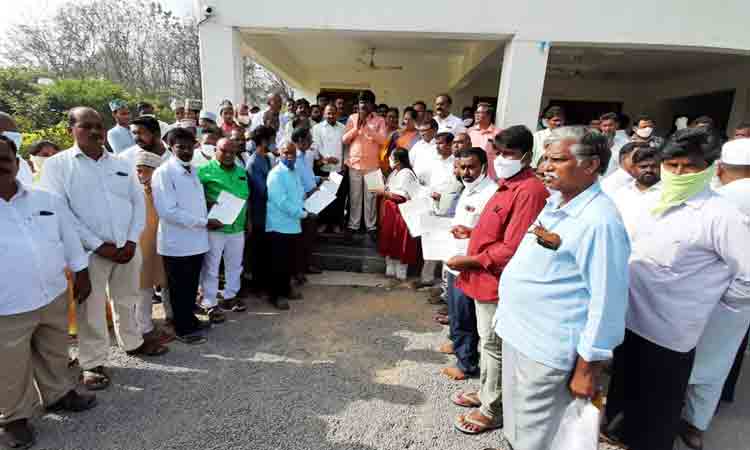 పేదలకు కార్పొరేట్‌స్థాయి వైద్యం