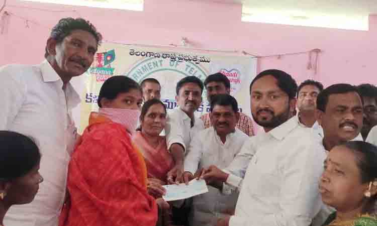 రాష్ట్రంలో ప్రతి అవసరానికో పథకం