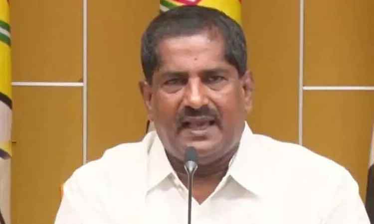 అశోక్‌బాబును పరామర్శించిన టీడీపీ నేతలు..