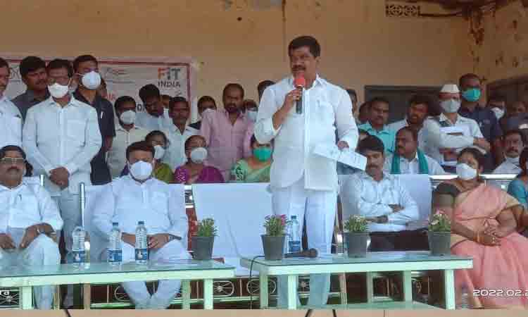 గెలిచే వరకు పోరాడాలి..