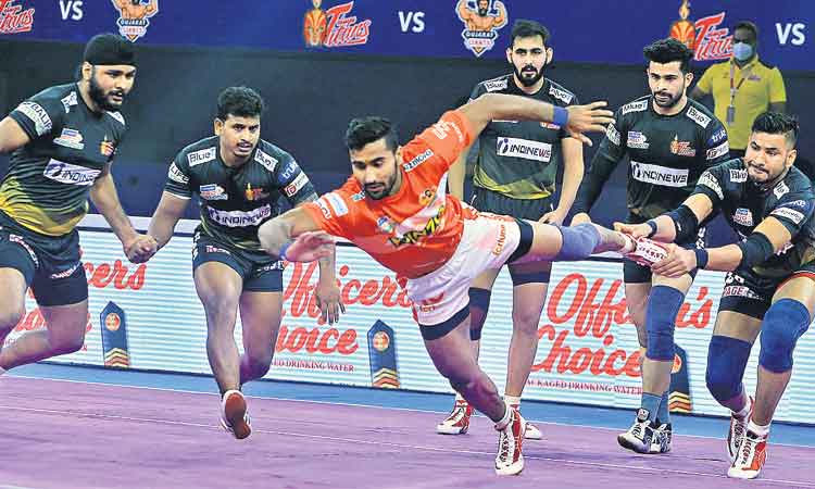 రాతమారని టైటాన్స్‌.. గుజరాత్‌ చేతిలో పరాజయం