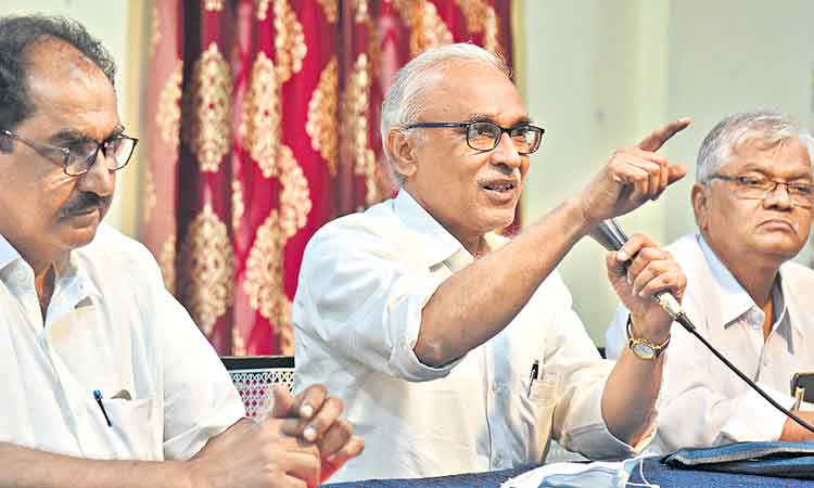 విద్యుత్తుపై కేసీఆర్ వైఖరి హర్షణీయం