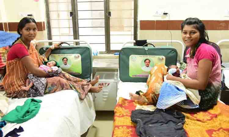 తల్లీబిడ్డకు అమృత హస్తాలు