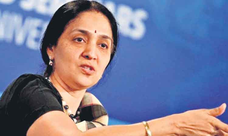 చిత్రా రామకృష్ణ ఇంట్లో ఐటీ సోదాలు