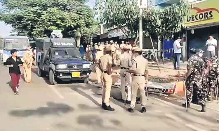 కర్మన్‌ఘాట్‌ ఘర్షణలో ఏడుగురి అరెస్టు