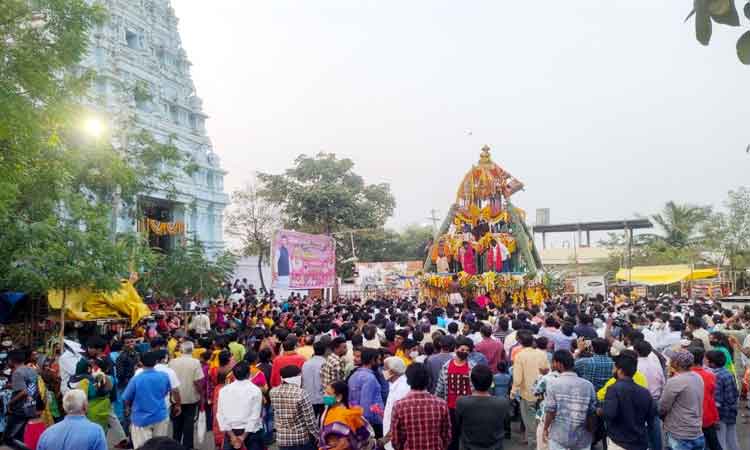 భక్తిశ్రద్ధలతో రథసప్తమి