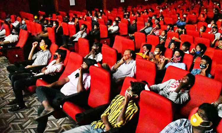 అందరికి ఆమోదయోగ్యంగా ఏపీ సినిమా టికెట్లు : కమిటీ సభ్యులు