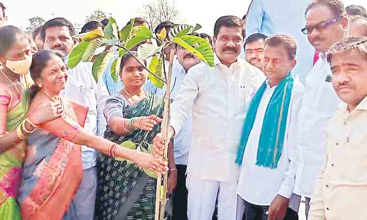 దేశానికి కేసీఆర్‌ నాయకత్వం అవసరం