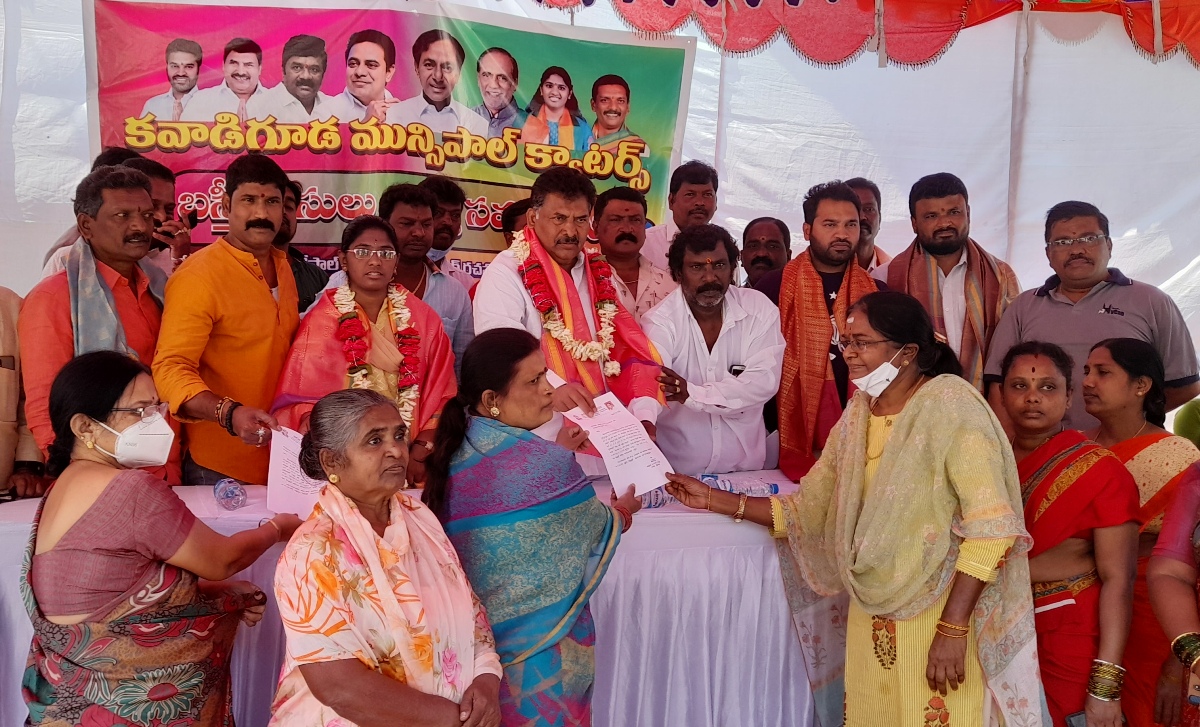 Solve Basti problems | కవాడిగూడ ఎంసీహెచ్‌ క్వార్టర్స్​‍ బస్తీ సమస్యల పరిష్కారానికి చర్యలు : ఎమ్మెల్యే ముఠా గోపాల్‌