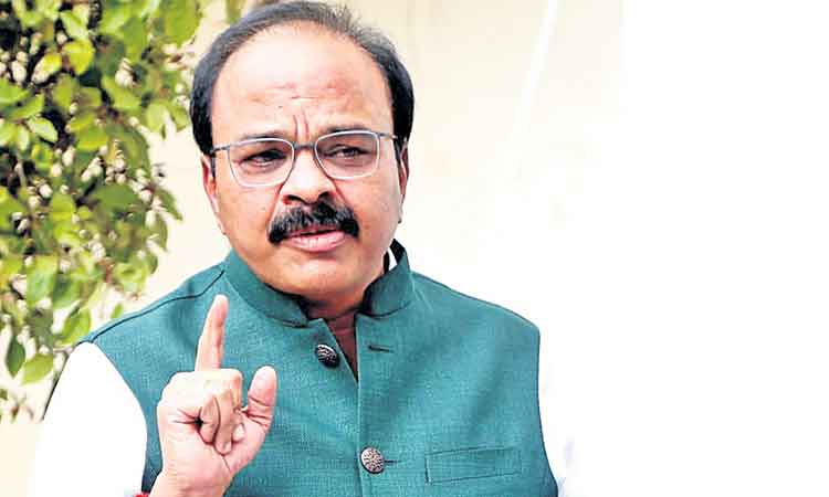 రోడ్ల కోసం రూ.32 కోట్లు మంజూరు