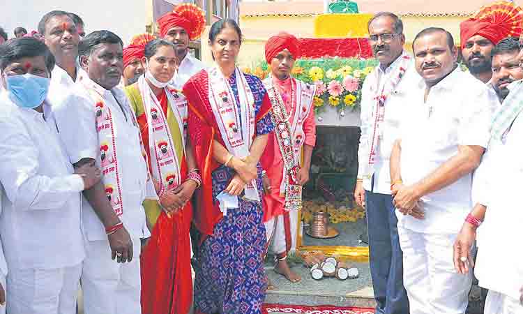 సంత్‌ సేవాలాల్‌ యావత్‌ జాతికి ఆదర్శం