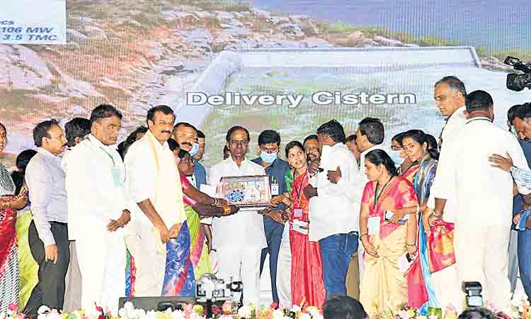 పర్యాటక రంగ అభివృద్ధికి రూ.1500 కోట్లు