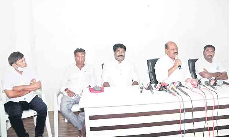 మోదీ.. కేడీగా మారాడు!