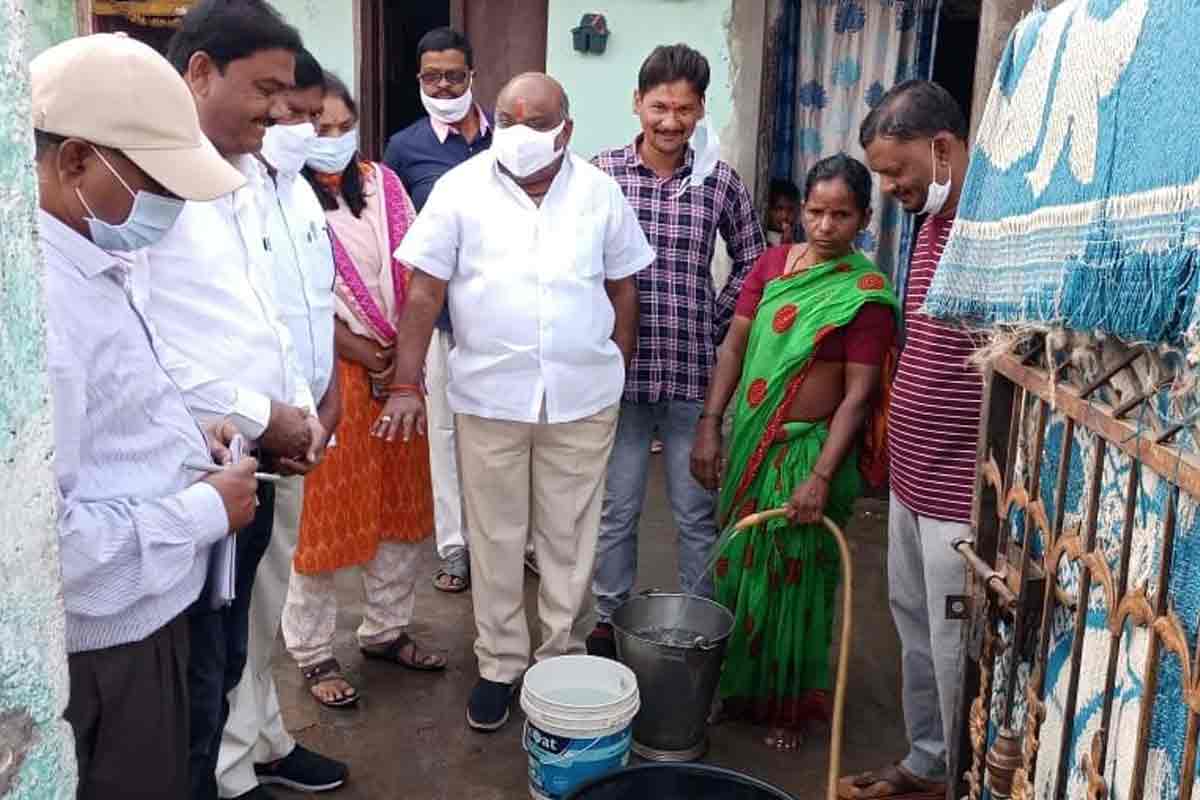 ప్రతి కుటుంబానికీ సంక్షేమ ఫలాలు