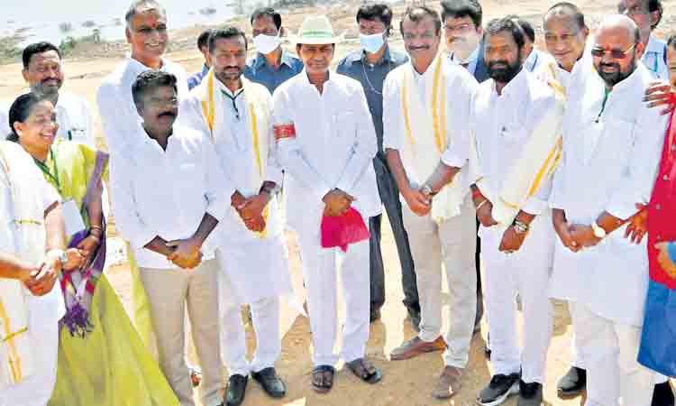 గోదావరి జలాలతో ‘మల్లన్న’కు అభిషేకం