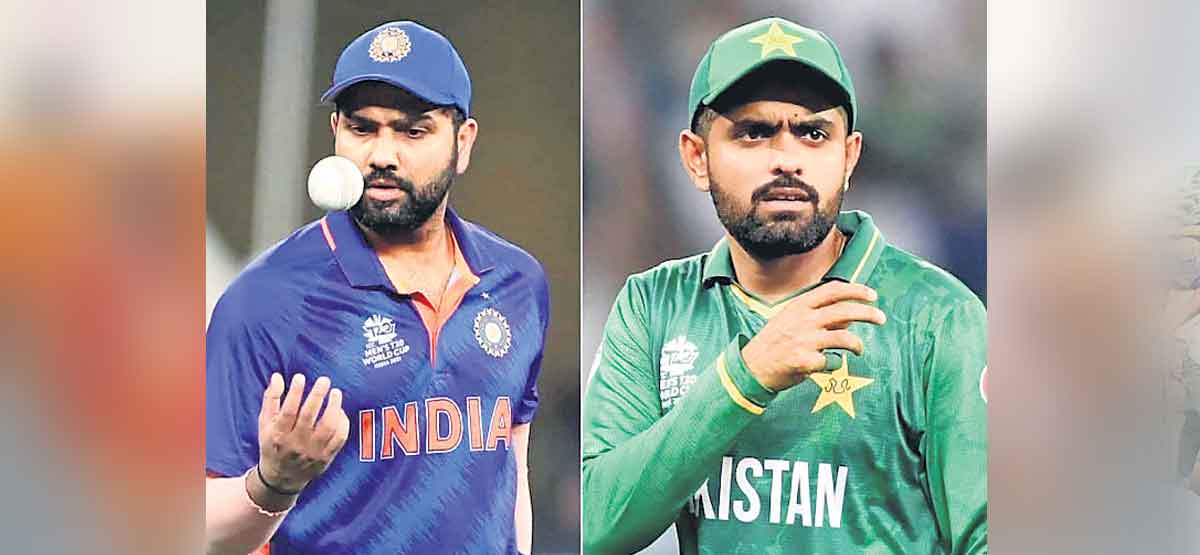 హాట్‌కేకుల్లా..