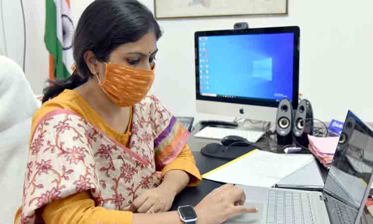 ఉచిత విద్యుత్‌పై అవగాహన కల్పించాలి