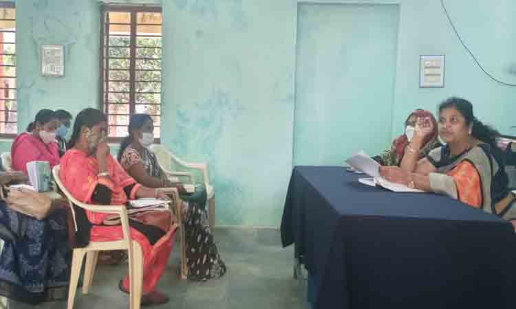 వందశాతం పన్నులు వసూలు చేయాలి