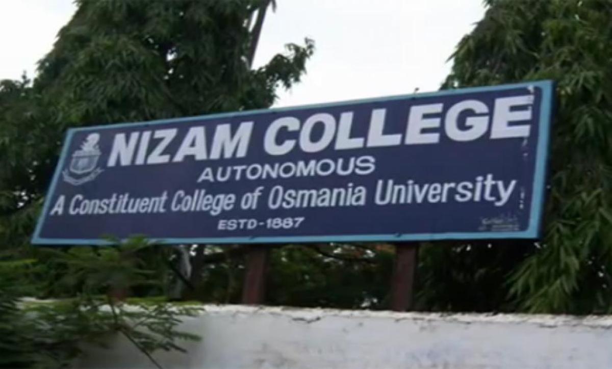 Nizam College | నిజాం కళాశాల విద్యార్థుల ఆందోళన.. బషీర్‌బాగ్‌లో భారీగా ట్రాఫిక్‌ జామ్‌