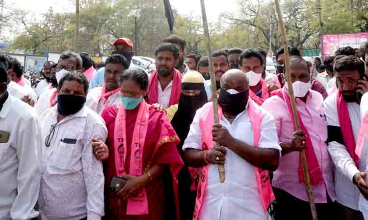 బీజేపీ ఎంపీలు రాజీనామాలు చేయాలి