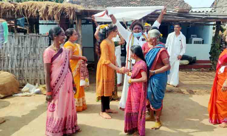 సమ్మక్కకు పుట్టింటి సారె