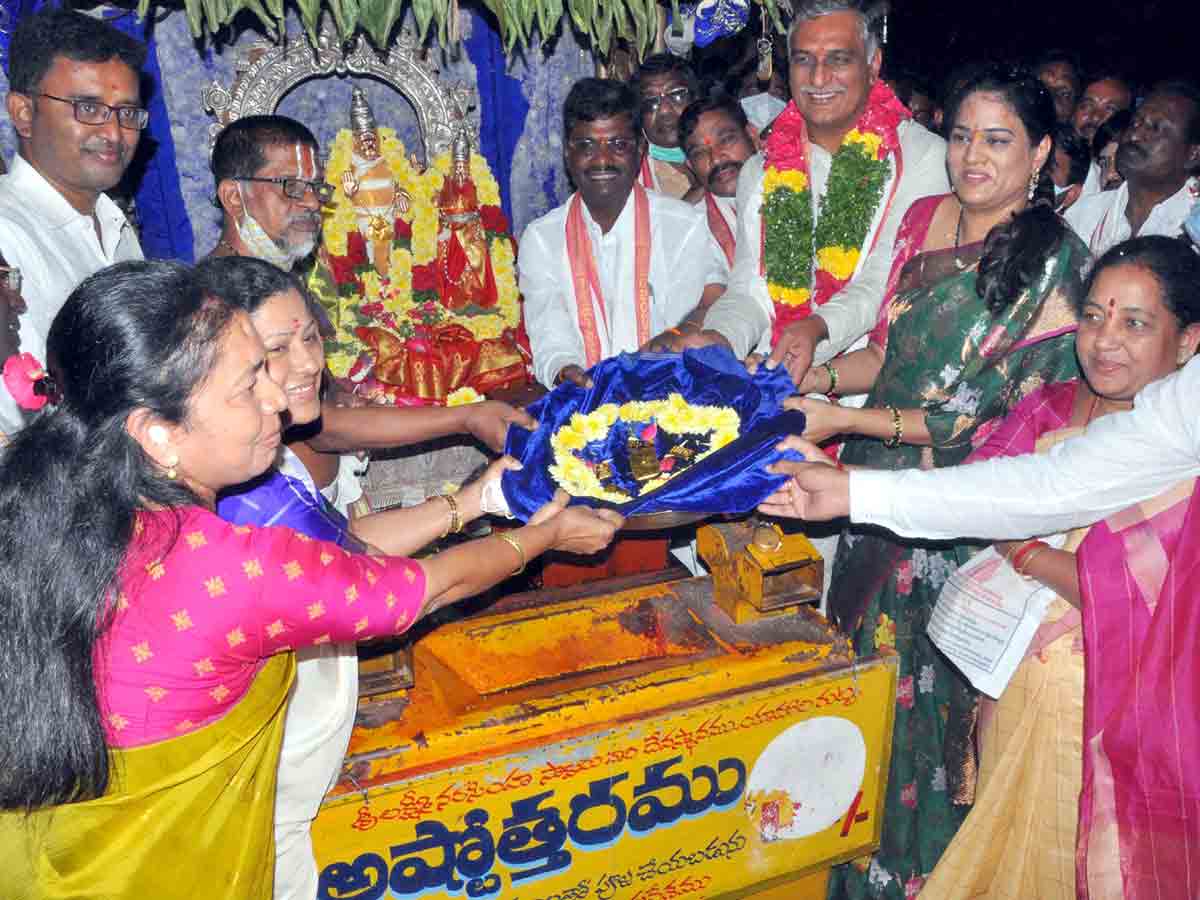 Yadadri temple : ప్రపంచంలోనే గొప్ప పర్యాటక కేంద్రంగా యాదాద్రి..