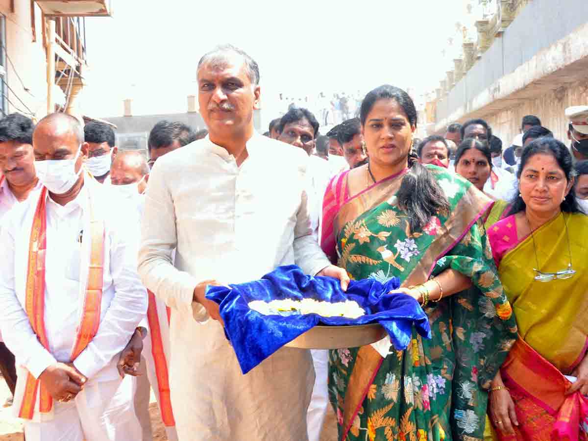 Yadagiri Gutta : శ్రీవారి ఖాజానాకు రూ. 10,53,897..