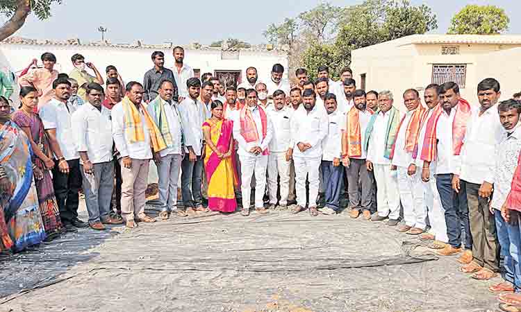 గ్రామాల అభివృద్ధ్దికి ప్రభుత్వం పెద్దపీట