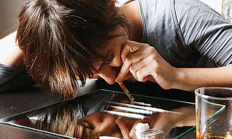 డ్రగ్స్‌ బానిసలుగా మహిళలు, చిన్నారులు