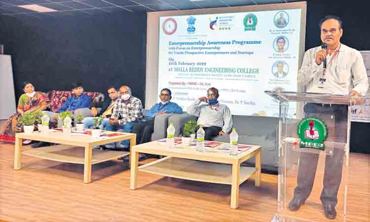 మల్లారెడ్డిలో స్టార్టప్స్‌పై అవగాహన